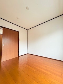 カミユ八王子Ｂ棟204号室 2025年10月撮影　洋室約4.5帖