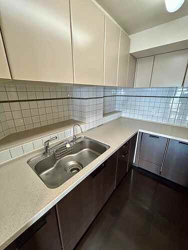 ライオンズステージ府中シティタワー30階 キッチン