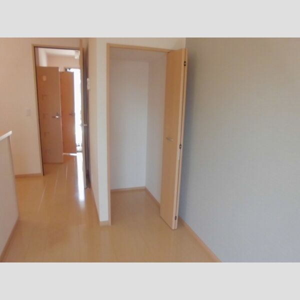 フレールⅠ東金町 LDK11帖 物入