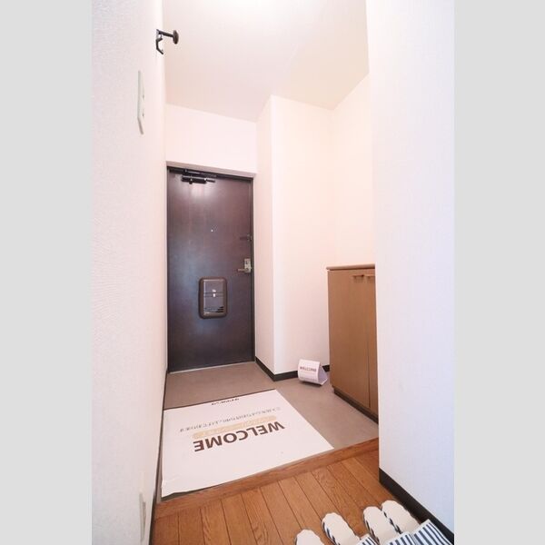 フローレスタ カーサ 玄関