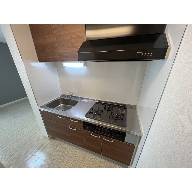 KINGHOUSE横濱蒔田 広々システムキッチン🎵