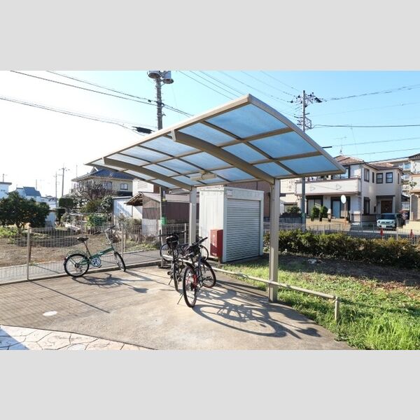 メゾンリッシュ　A 駐輪場