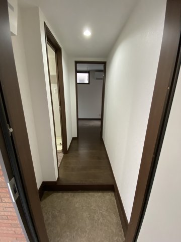 ベイルーム横浜生麦102号室 玄関