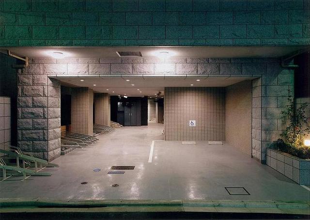 ガーラ神田岩本町 駐車場