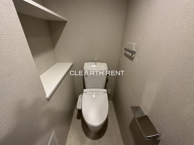 コンシェリア ＫＡＷＡＳＡＫＩ ＴＨＥ ＰＲＥＭＩＵＭ13階 清潔感あるシャワートイレ