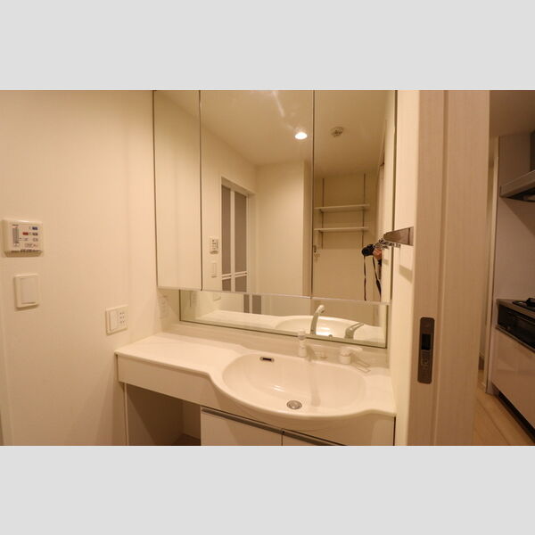 アーバンシャトー千葉 洗髪洗面化粧台