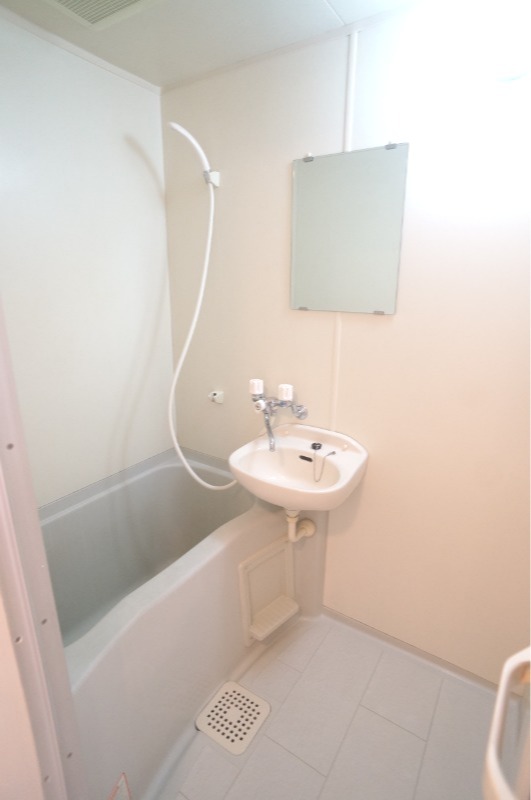 パティオ市ヶ尾3階 洗面台付き