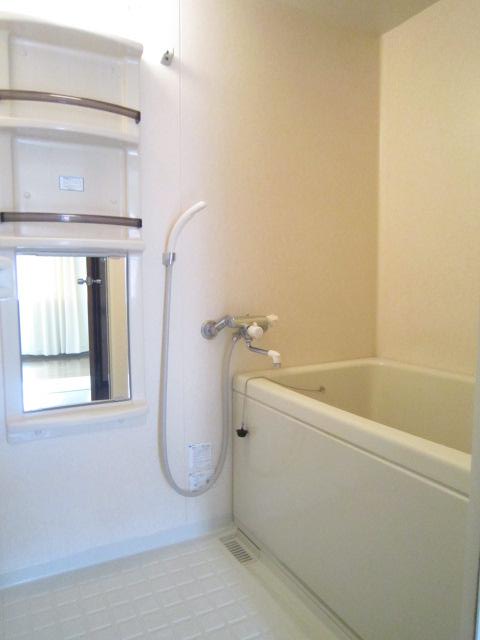 シャトー雪ノ下0103号室 お風呂