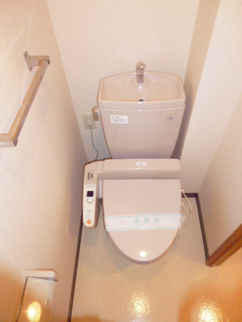 ルプティベベ0107号室 トイレ