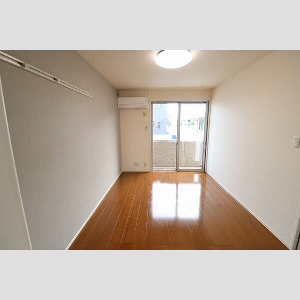 メゾンベール105号室 洋室