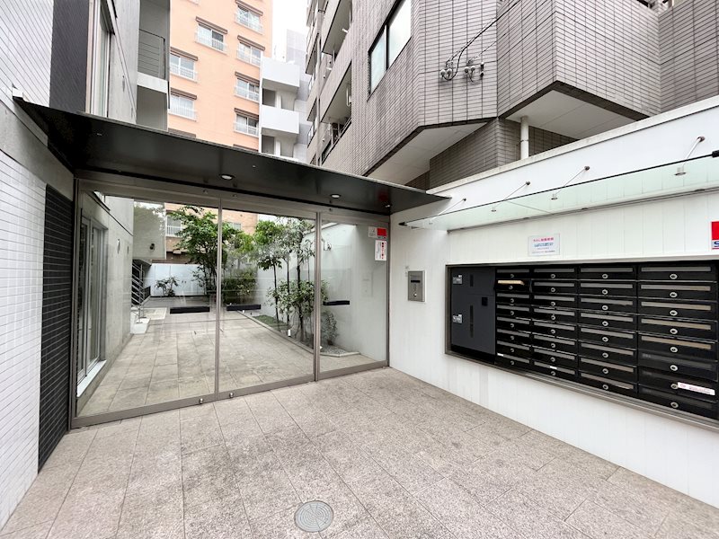 グランドコンシェルジュ都立大学1階 エントランス