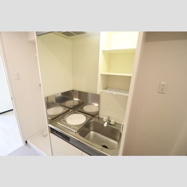 コンフォール小泉209号室 キッチン　IH1口コンロ