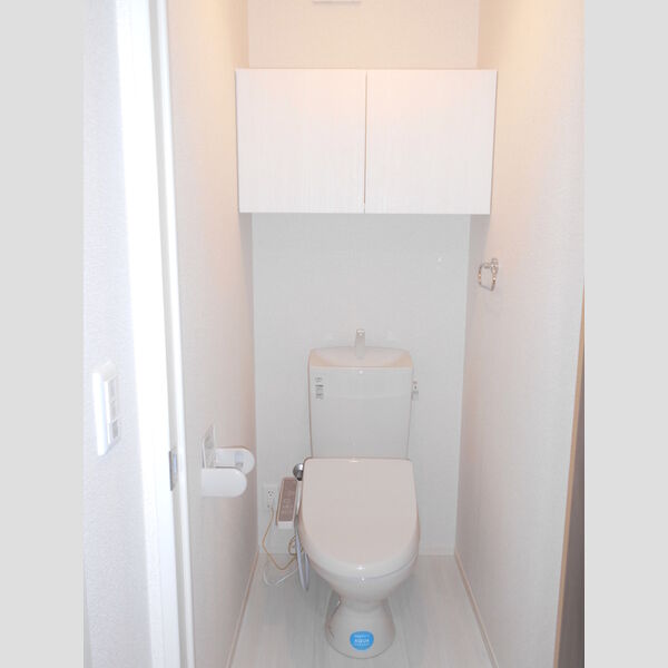 コリーヌ201号室 トイレ