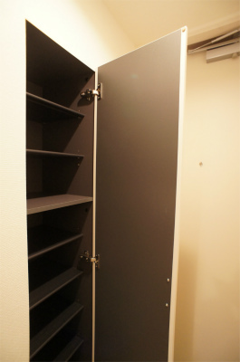 リブリ・Legame M2階 収納