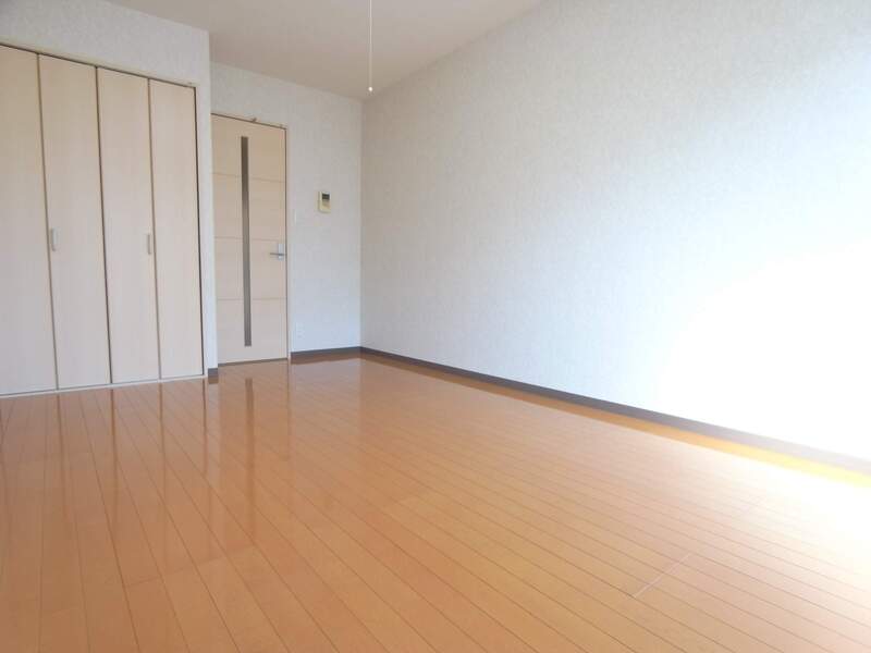 リリックコート長島Ⅱ2階 null