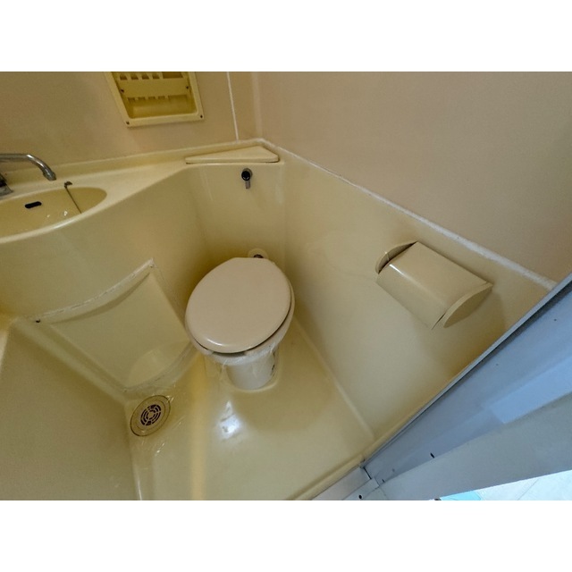 プラザ・ドゥ・シュバリエ 内観