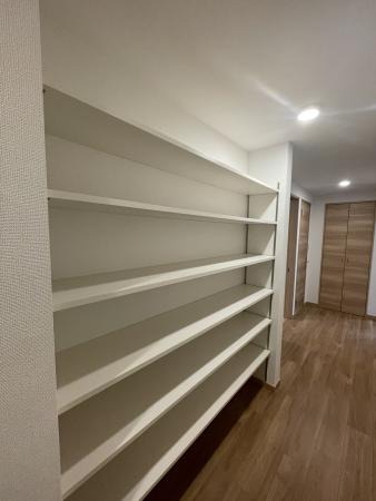 ティーリミテッド2階 収納