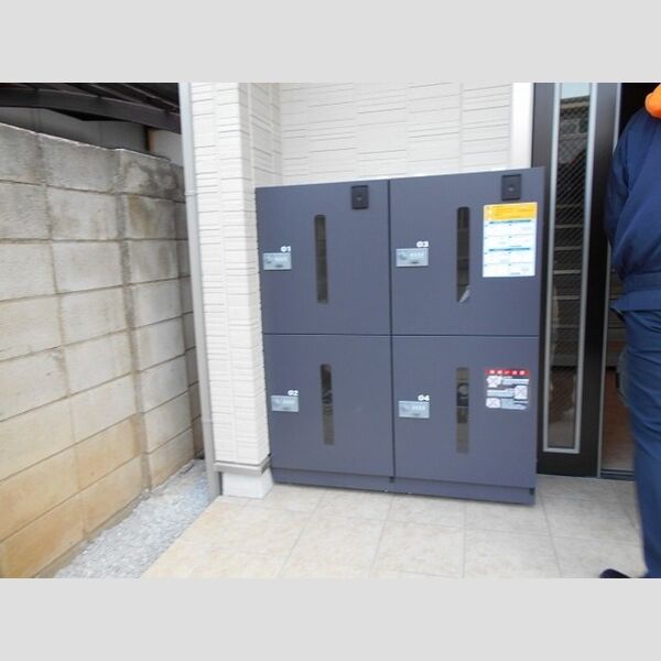 アヴァンセ新都心302号室 宅配BOX