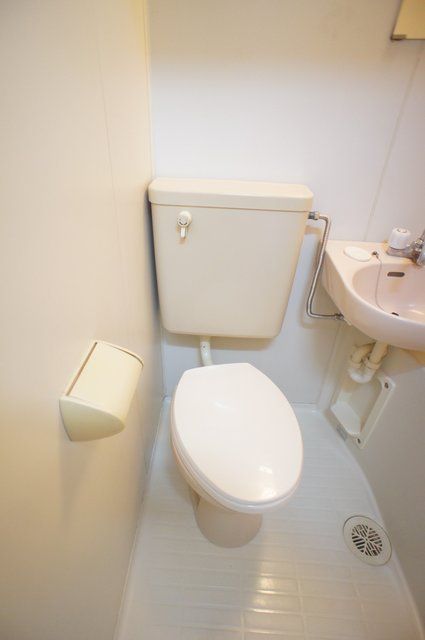 ブロードフラット0106号室 同タイプ別部屋写真です。現況優先