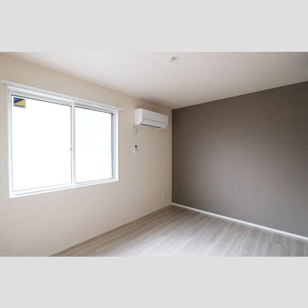 フライハイト105号室 洋室