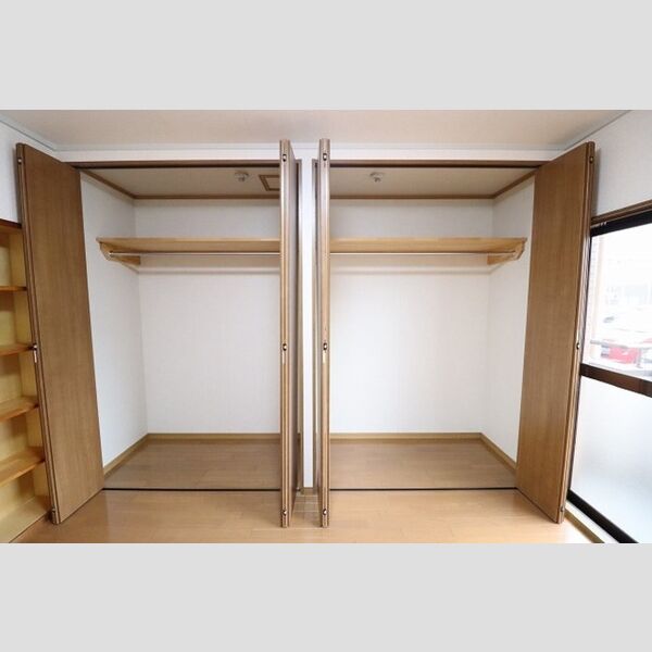ファインステージ鴻巣 クローゼット(北側洋室6帖)