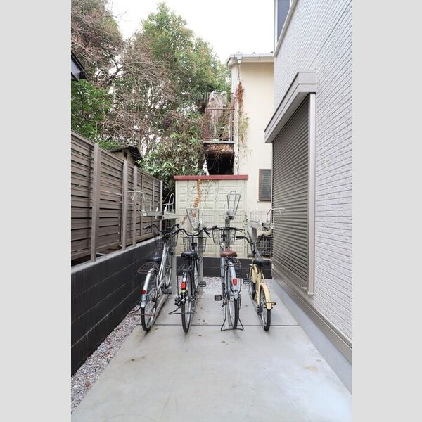 Asset-Court 武蔵台 駐輪場