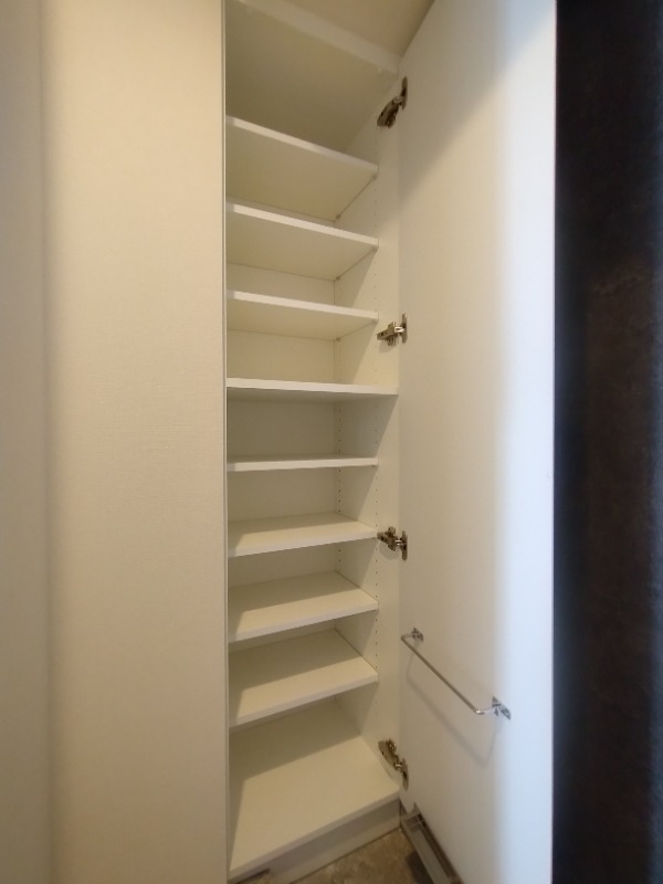 クレイシアIDZ鶴見ステーションサイト11階 玄関