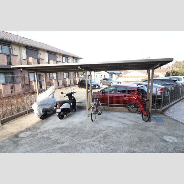 アビデホンダⅡ106号室 駐輪場