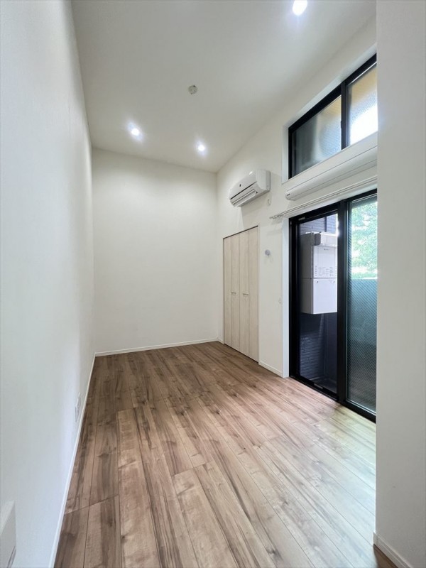 ＣＲＡＳＴＩＮＥ蕨1階 リビング