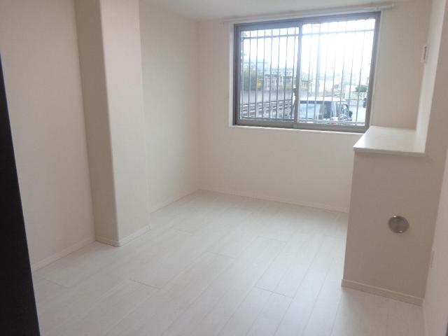 アヴァンサ 室内