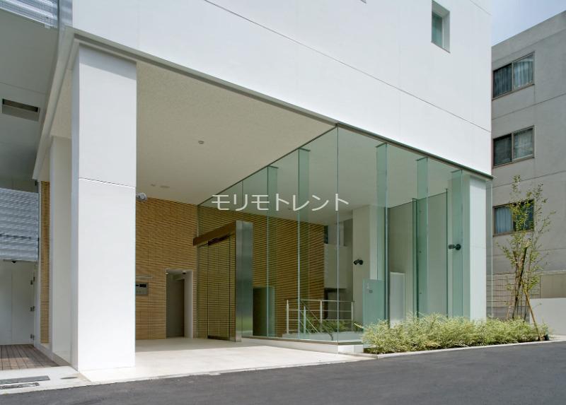 カスタリア市ヶ谷地下1階 エントランス