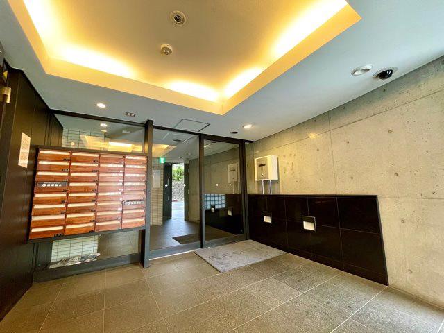 レジディア中野7階 エントランス