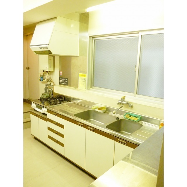 ビジネスワン505号室 共有部　キッチン