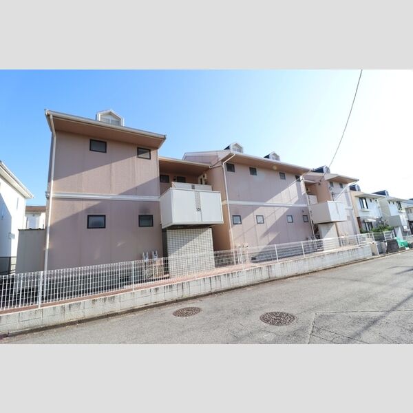 ラークヒルズ　A201号室 外観