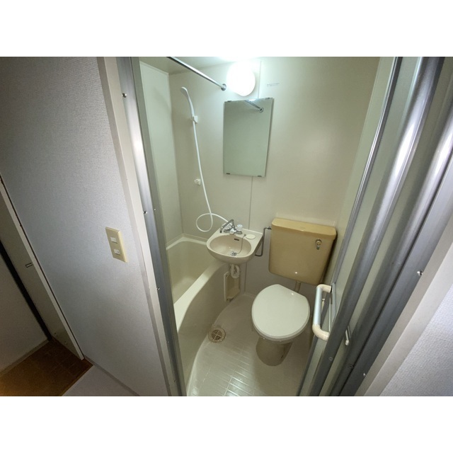 シャトール田口片倉302号室 同建物別部屋の参考画像