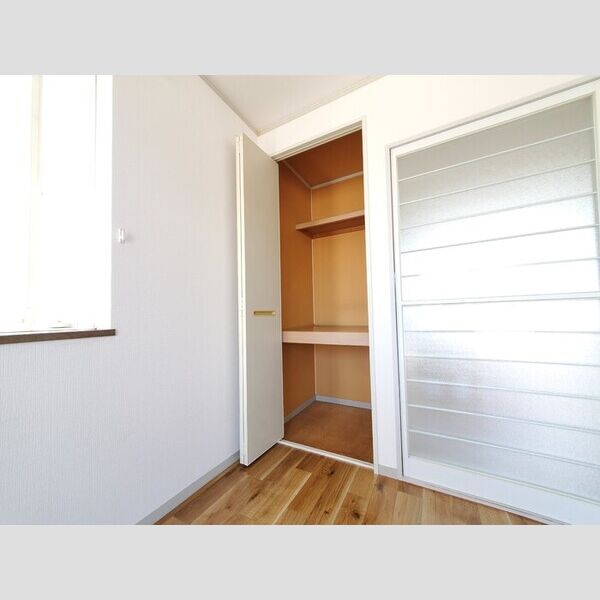 ハッピープラザ　壱番館 洋室の収納