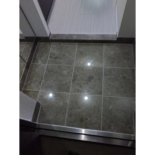 ロアール横浜南参番館 玄関