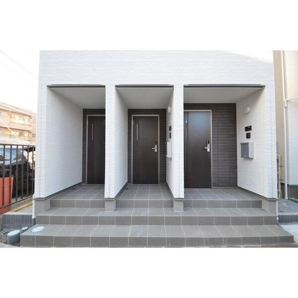 Twin　Leaves　A エントランス