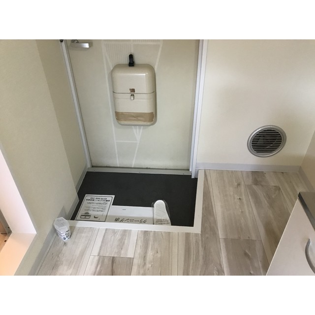 リエス伊勢原301号室 玄関