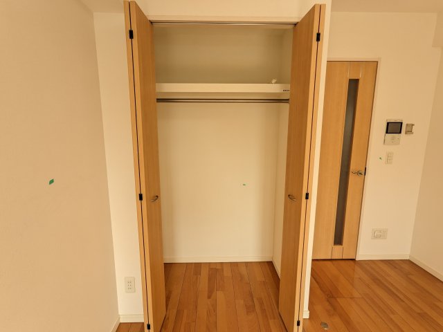 ケーディーエックスレジデンス上野毛201号室 収納