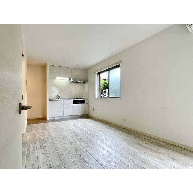 パティオ湘南102号室 ☆LDK9.76帖