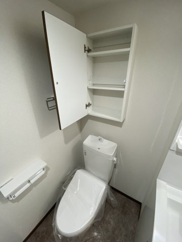 ベイルーム横浜生麦101号室 トイレ