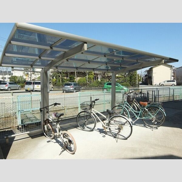 モナリエ稲荷森 駐輪場