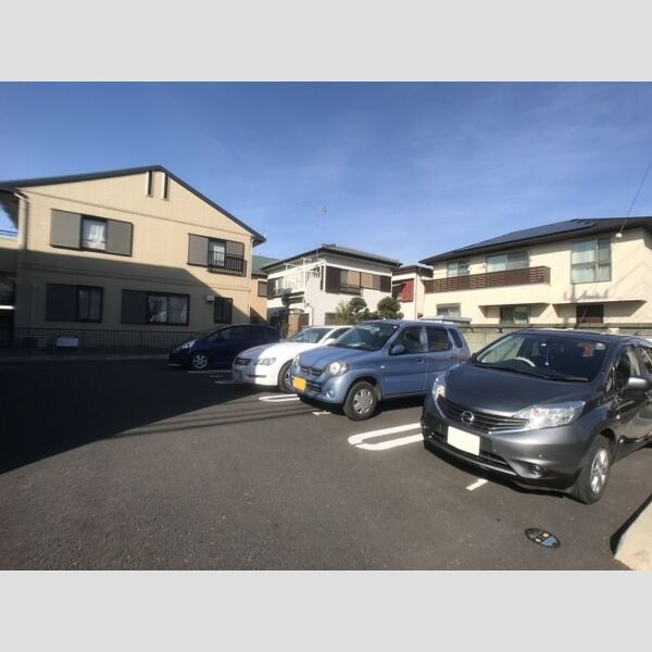レーヴ　Ⅱ 駐車場