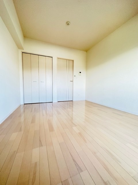 トレセリア大和田弐番館0204号室 リビング