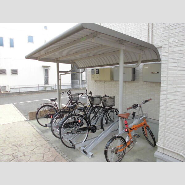 メゾン ド コンフォール201号室 駐輪場