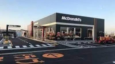 サニークレスト203号室 近くにはショップがいっぱいあります