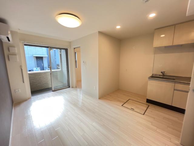 プレジール　柏の葉105号室 リビング