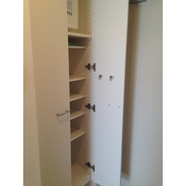 プレール・ドゥーク東雲104号室 内観