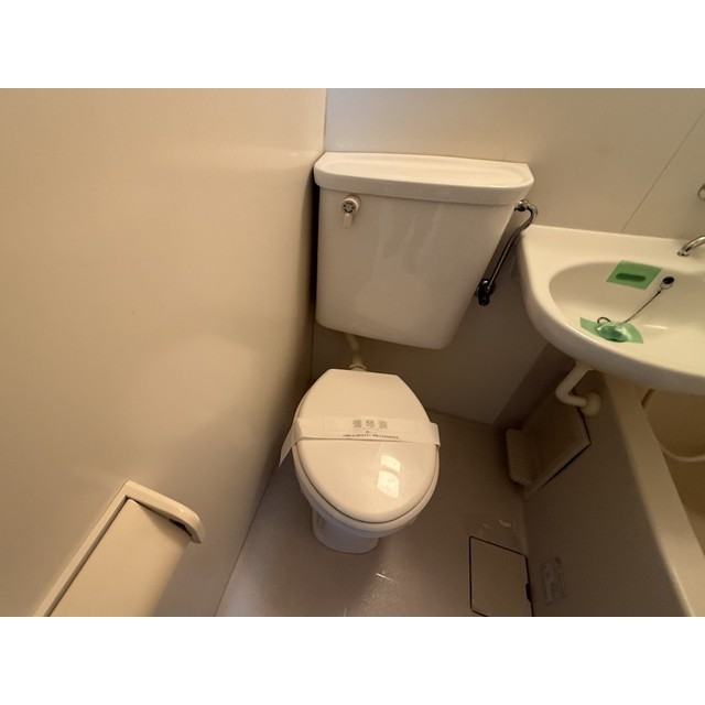 オリーブ208号室 内観